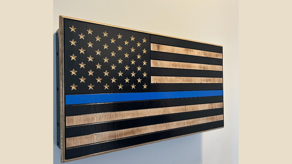 Blue Line Flag Gun Cabinet